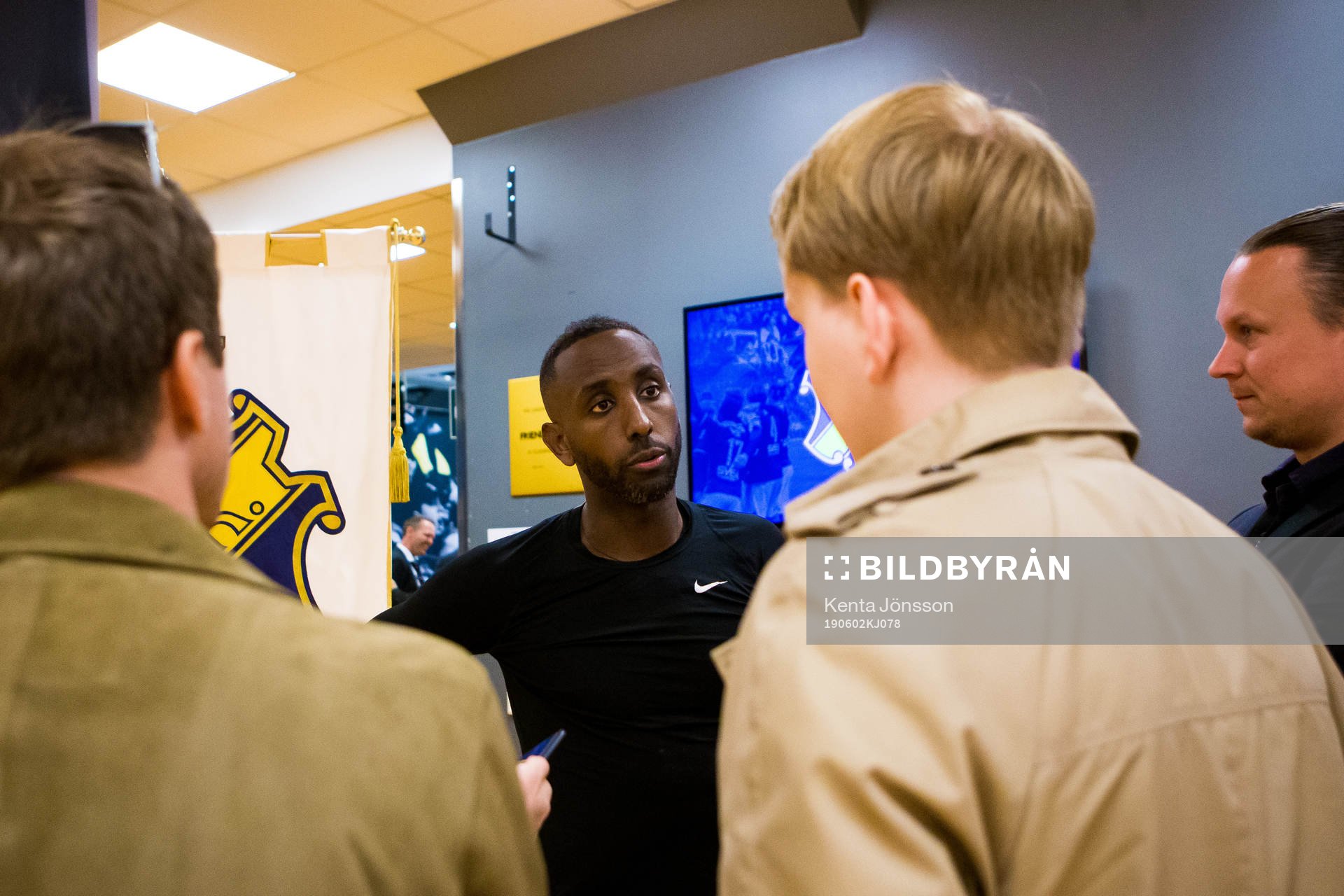 AIK:s Henok Goitom  intervjuas efter fotbollsmatchen i Allsvenskan mellan AIK och Hammarby den 2 juni 2019 i Stockholm. 