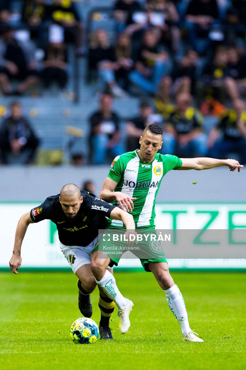 s Panajotis Dimitriadis och Hammarbys Nikola Djurdjic