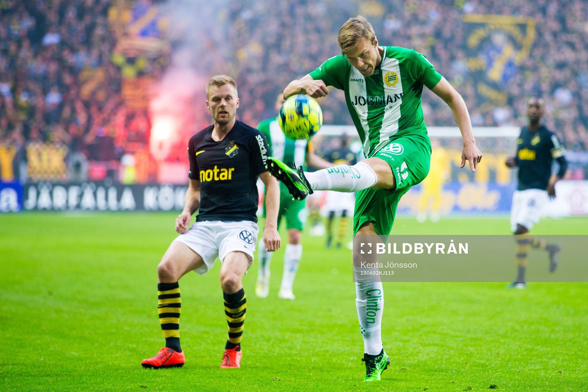 s Sebastian Larsson