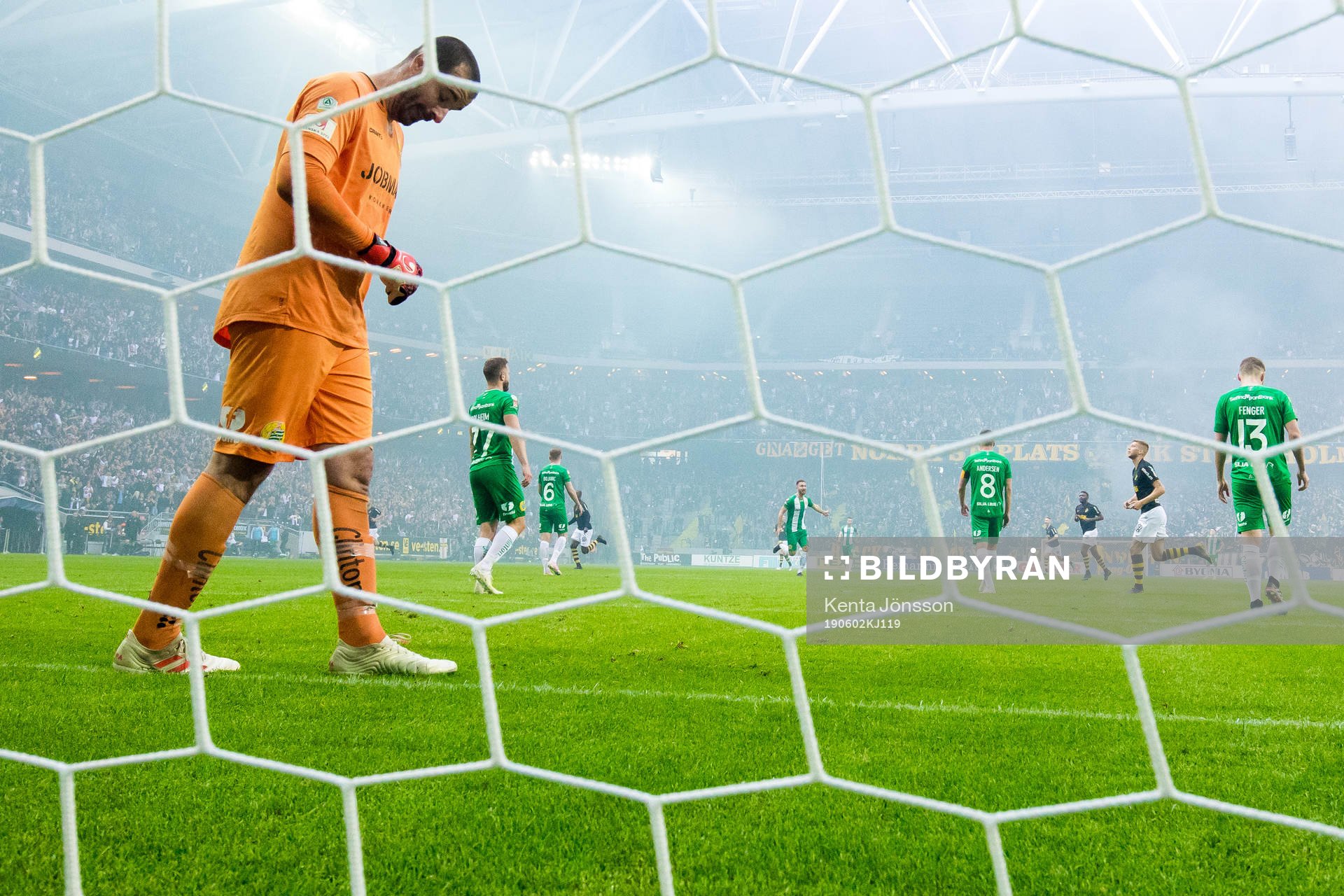 s Sebastian Larsson