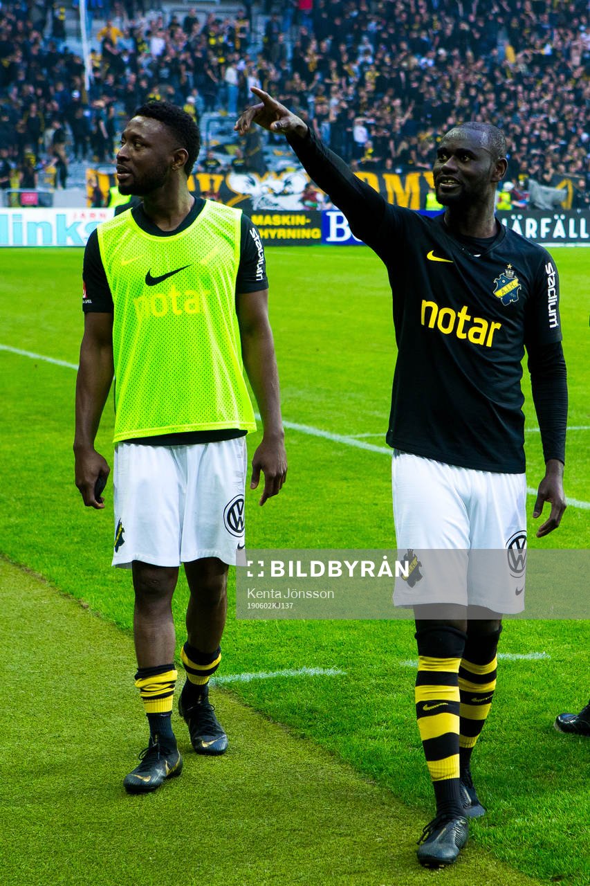 s Chinedu Obasi och Enoch Kofi Adu