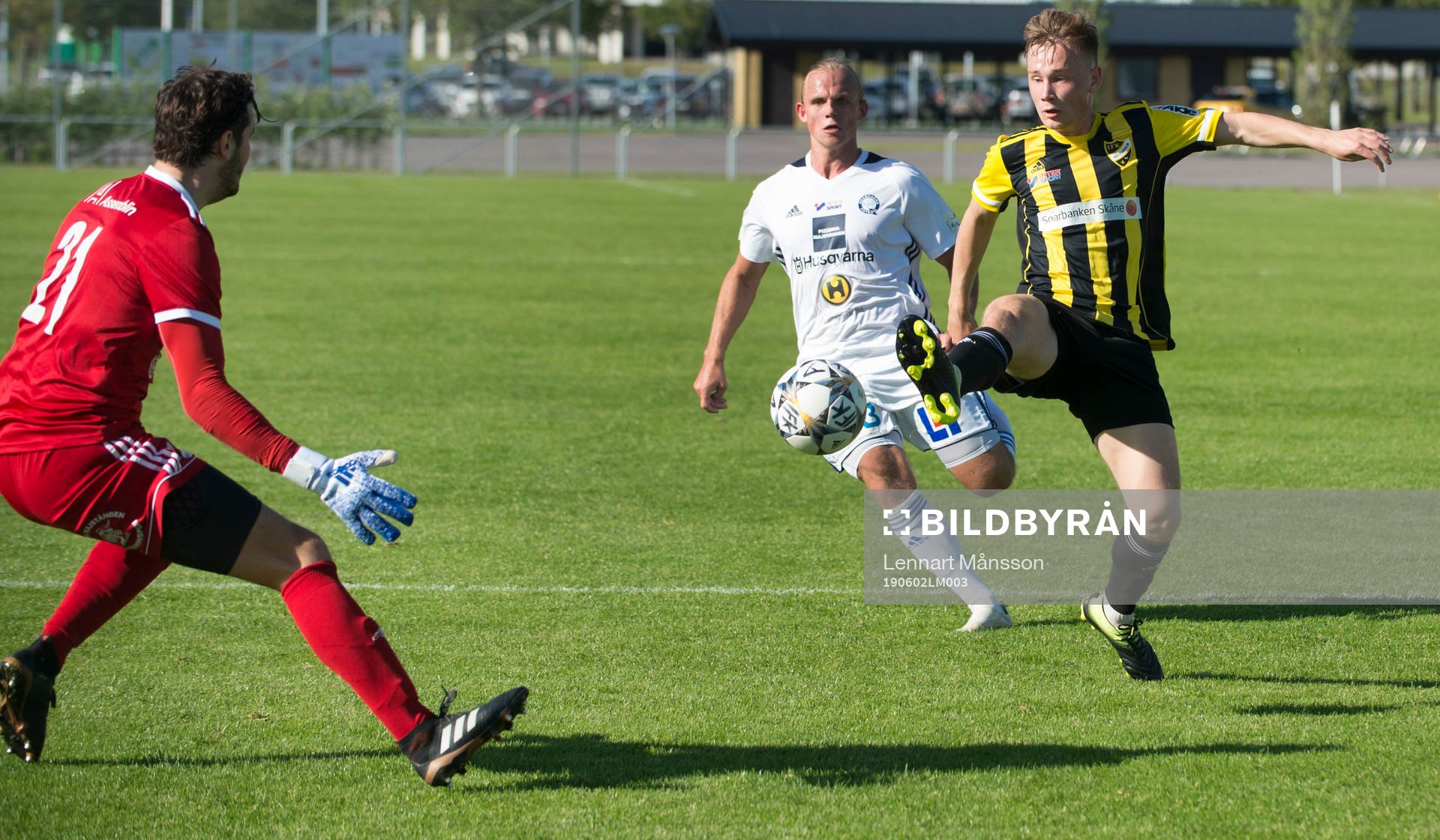 IFK Hässleholms Theo Ekström i matchen i division 2