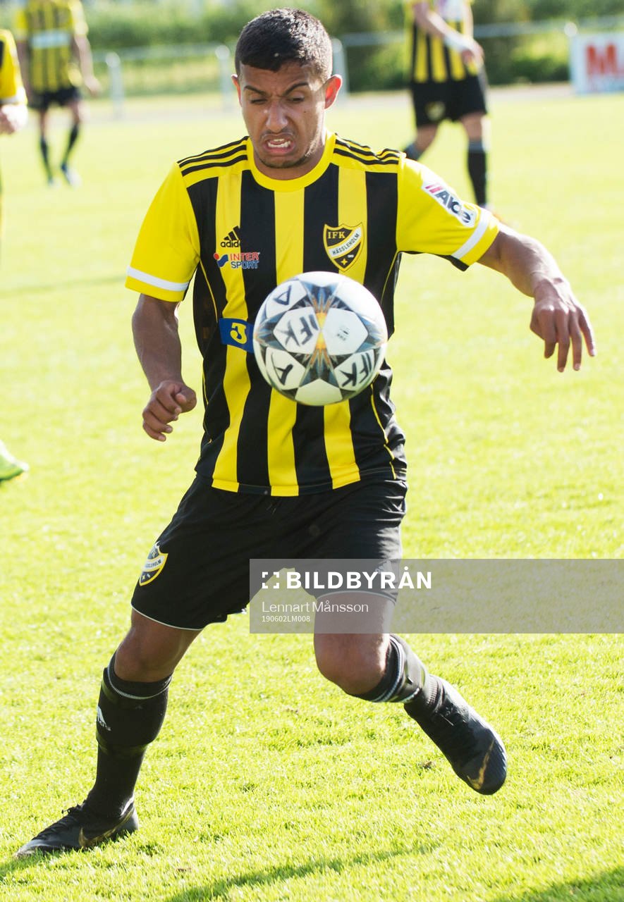 IFK Hässleholms  Waed Shaif i matchen i division 2 mellan