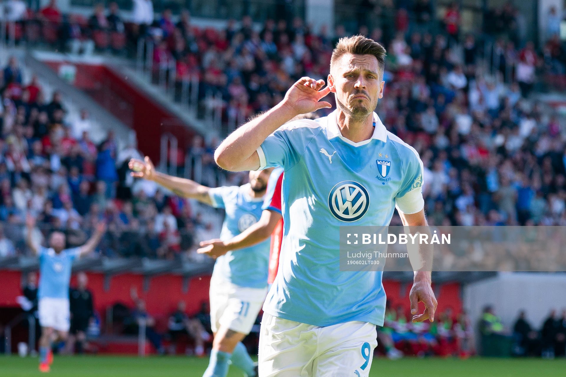 2 Malmö FFs Markus Rosenberg jublar