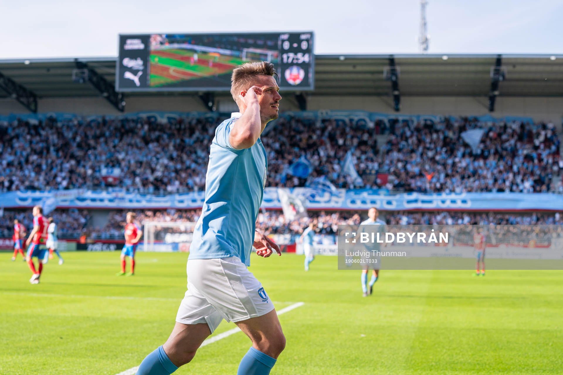 2 Malmö FFs Markus Rosenberg jublar