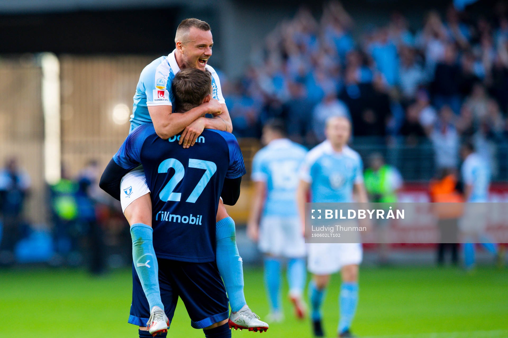 2 Malmö FFs Eric Larsson kramar om Johan Dahlin