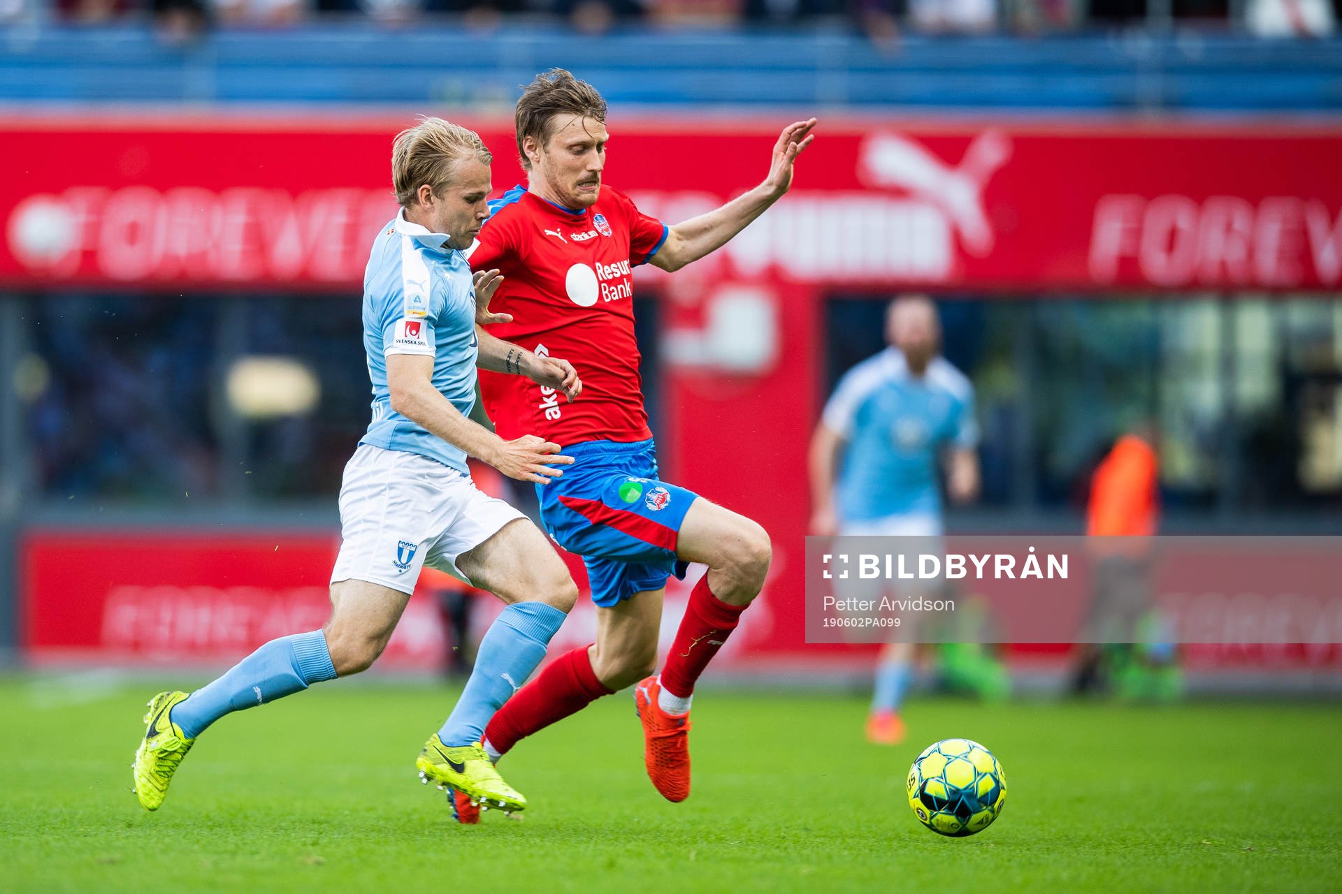 2 Malmö FFs Oscar Lewicki och Helsingborgs Andri Runar