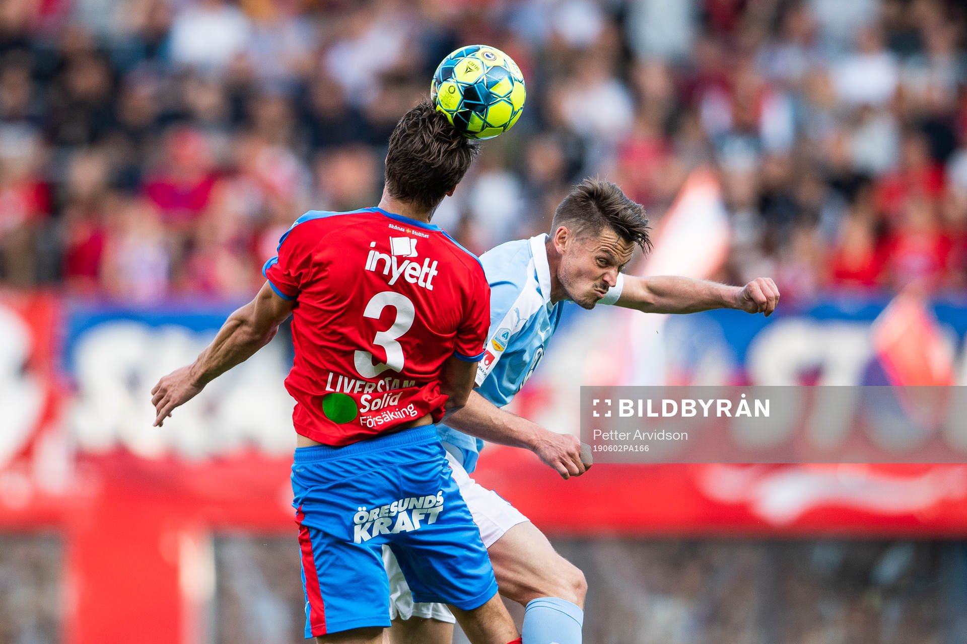 2 Helsingborgs Fredrik Liverstam i nickduell med Malmö FFs
