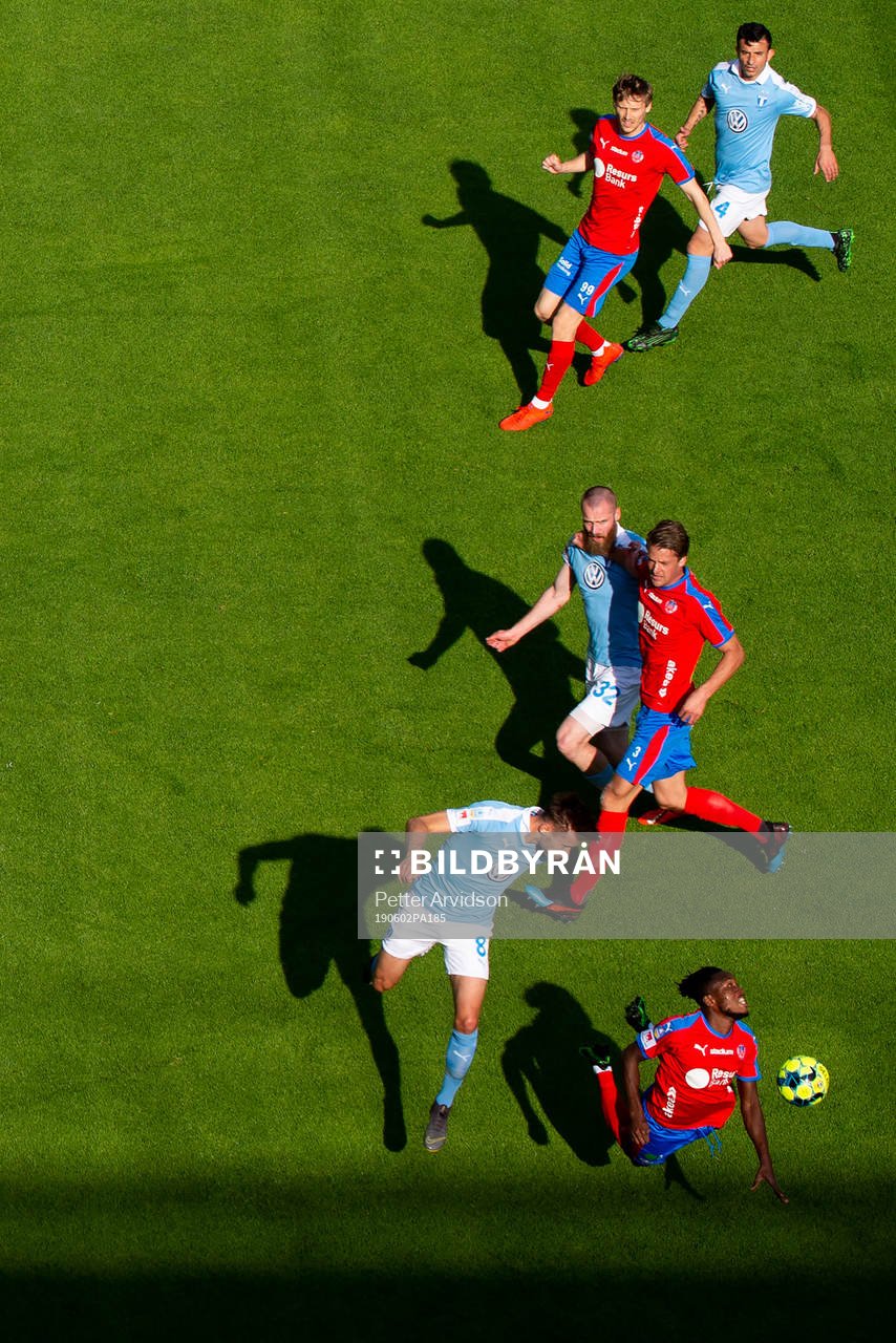 2 Helsingborgs Mamudu Moro, Fredrik Liversta och Andri