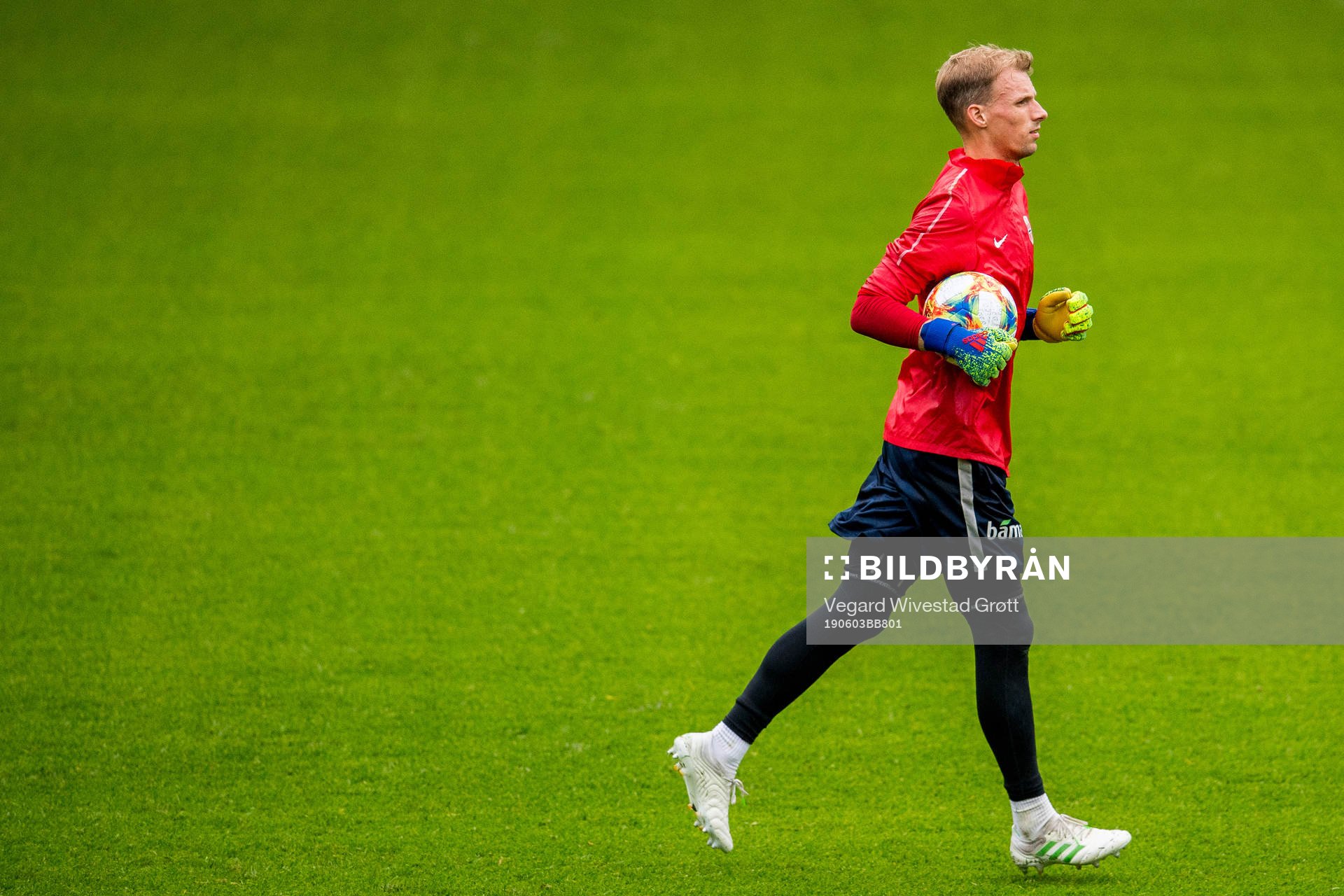Goalkeeper André Hansen of Norway