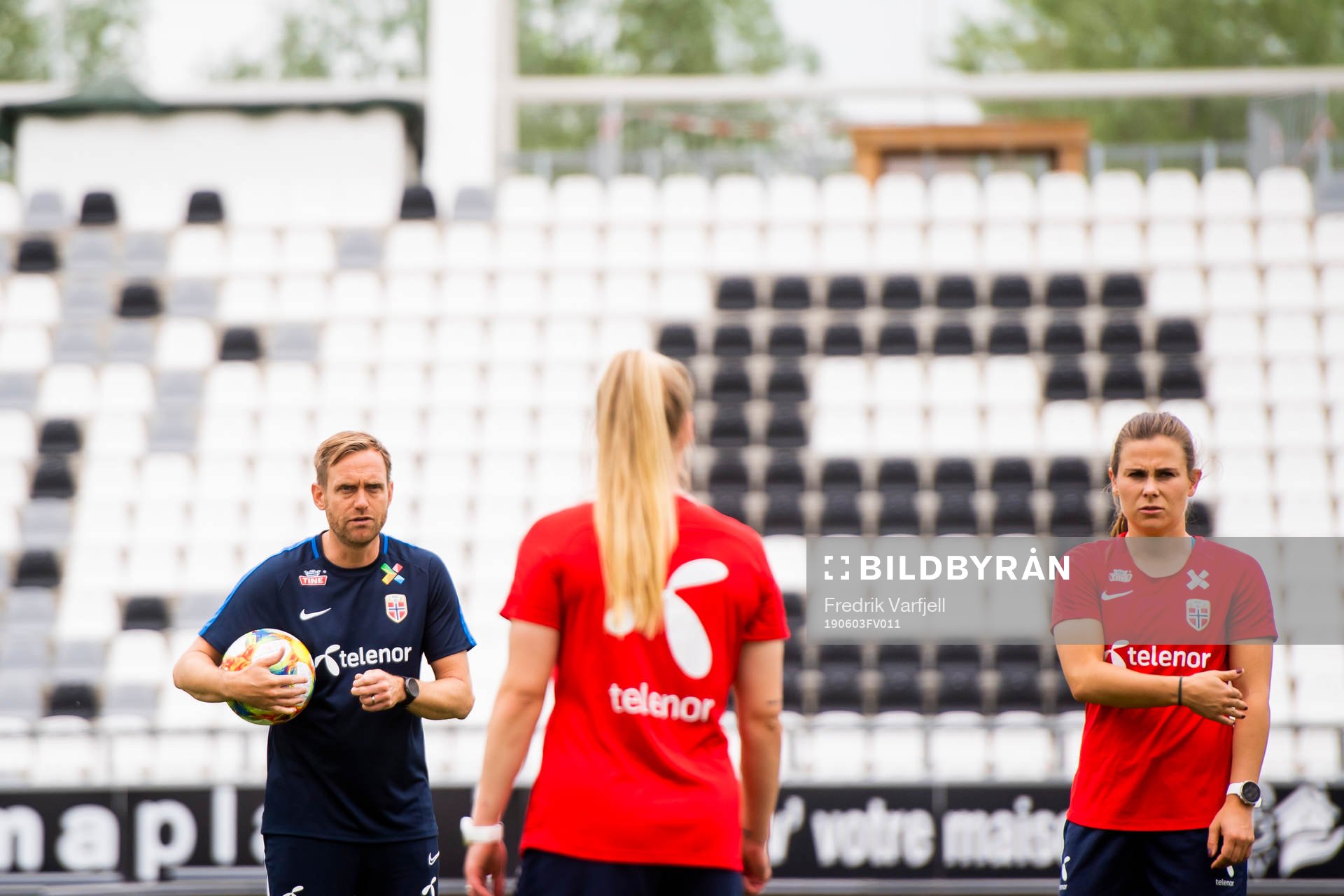 Martin Sjögren, head coach of Norway, and Emilie Bosshard