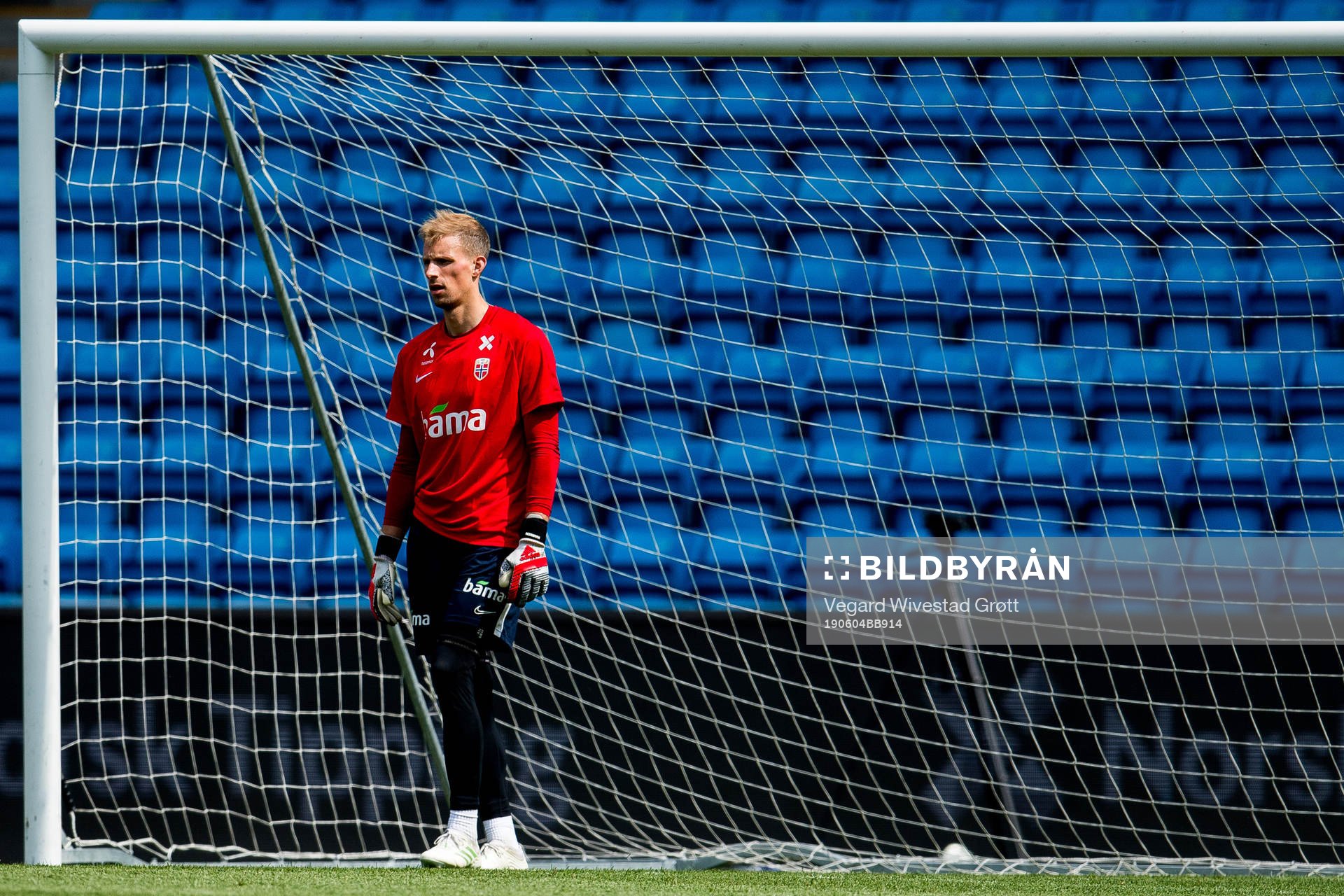 Goalkeeper André Hansen of Norway
