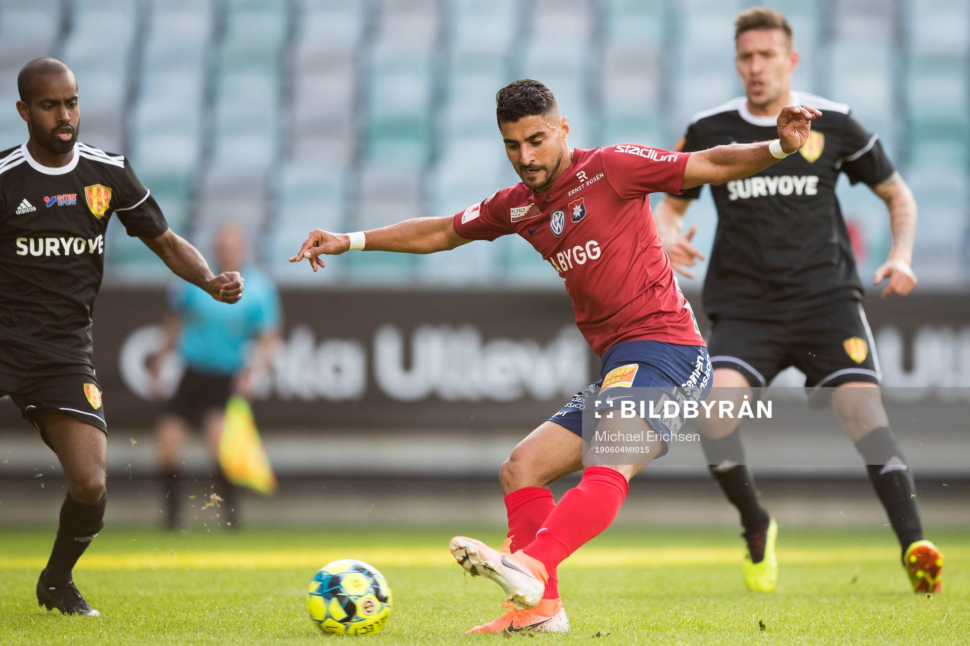 Örgrytes Ailton Almeida skjuter 1-0