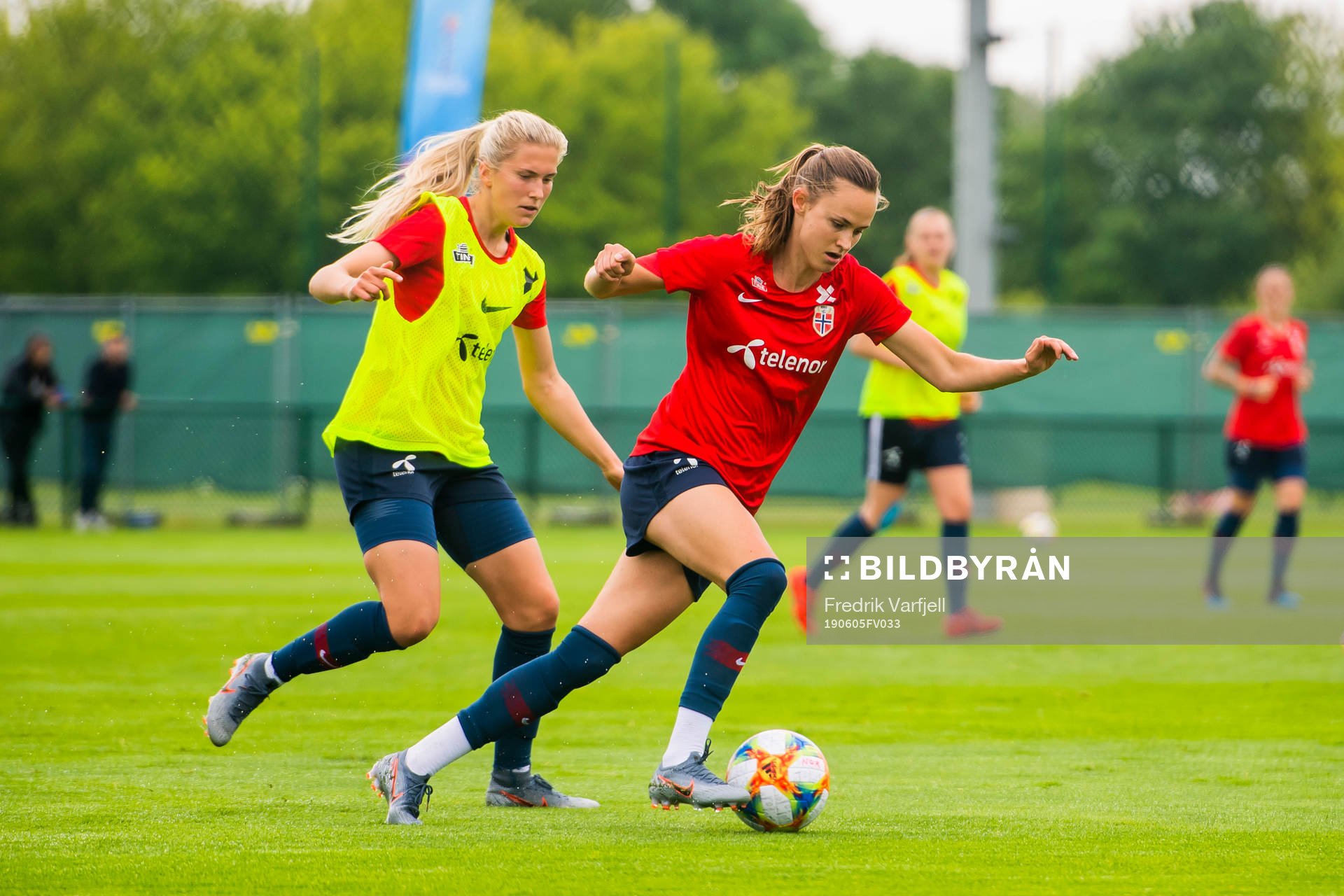 Emilie Nautnes and Caroline Graham Hansen of Norway
