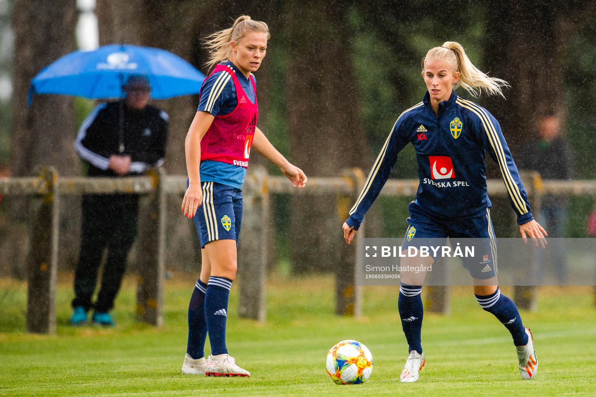 Fridolina Rolfö and Sofia Jakobsson  of Swedish national