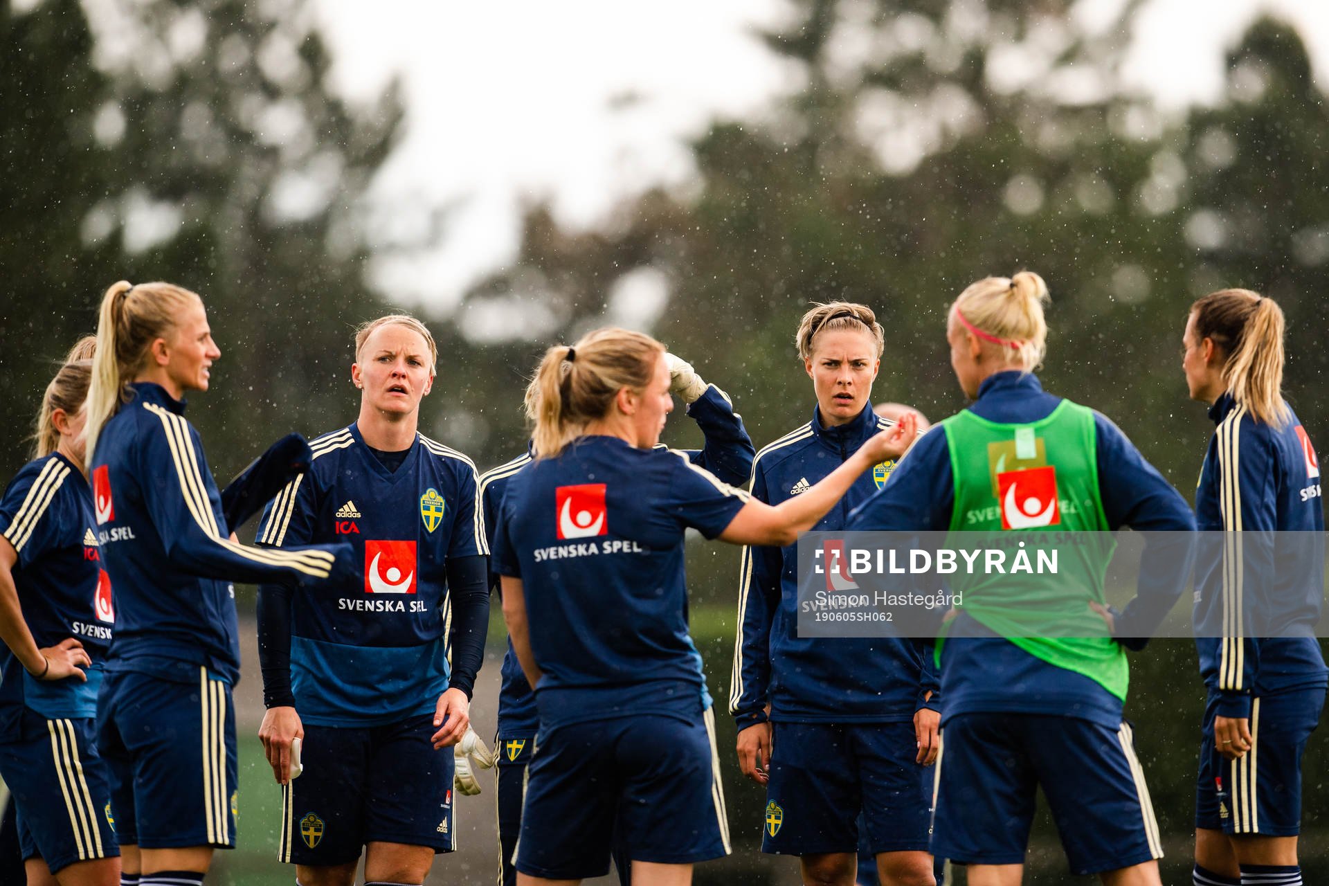 Nilla Fischer and Lina Hurtig of Swedish national women