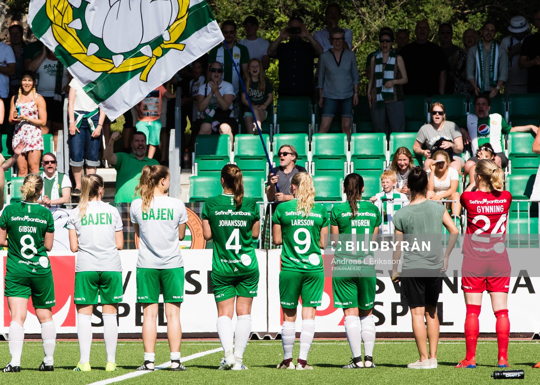 Hammarbys spelare tackar publiken