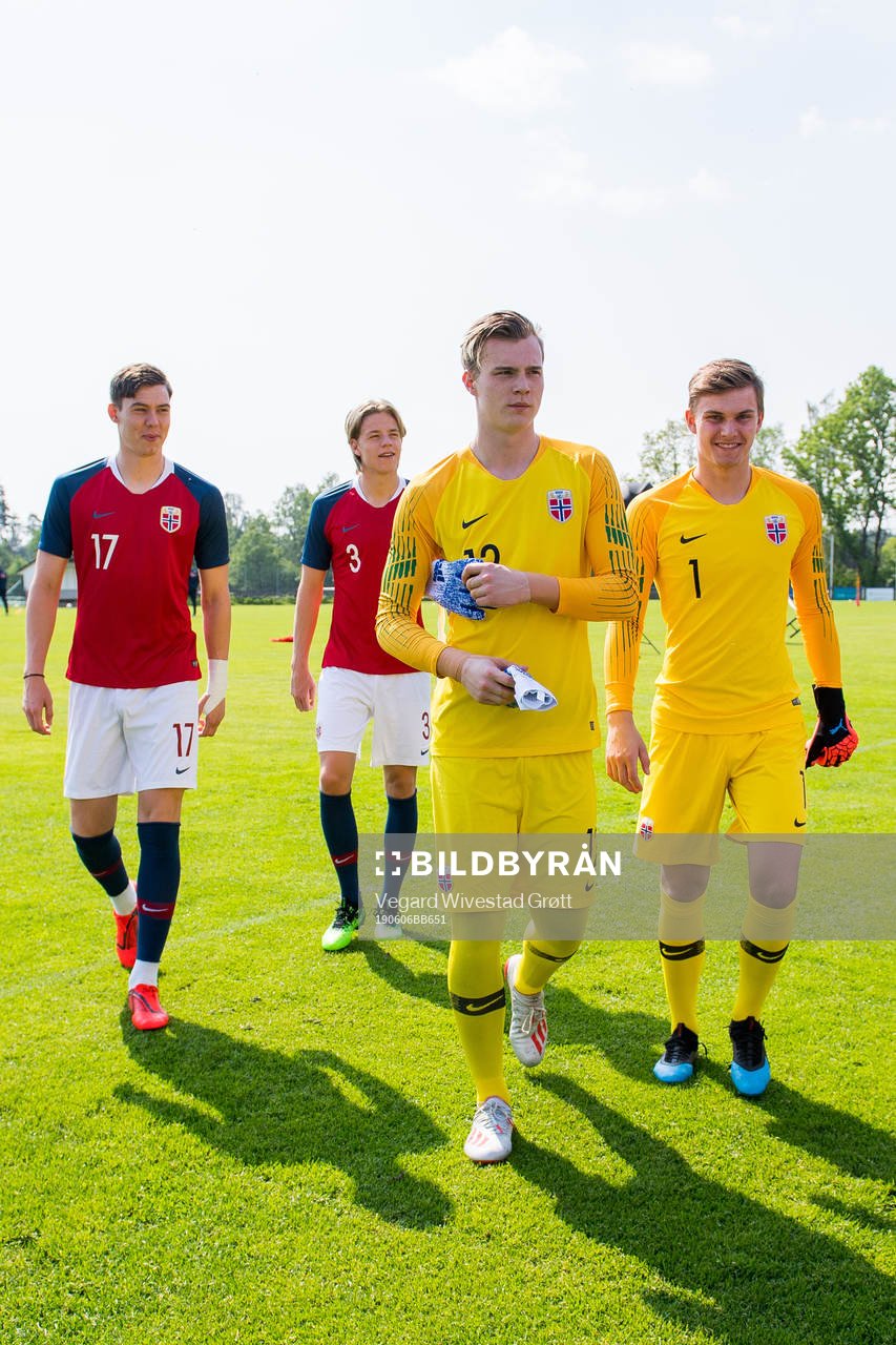 Jørgen Strand Larsen, Jesper Daland, goalkeeper Kristoffer