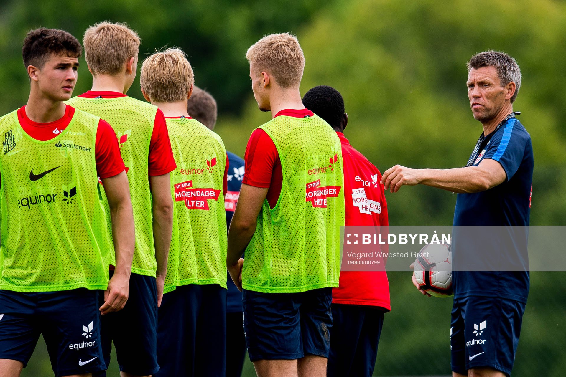 Gunnar Halle, head coach of Norway G19, during a training session on June 6, 2019 in Tønsberg.
