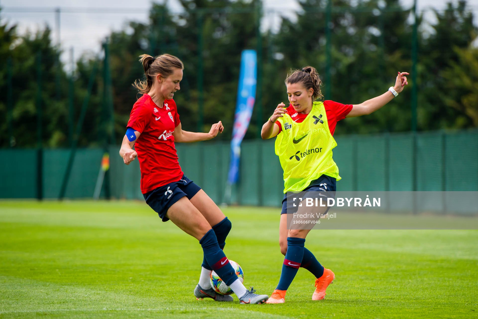 Caroline Graham Hansen and Cecilie Redisch Kvamme of Norway
