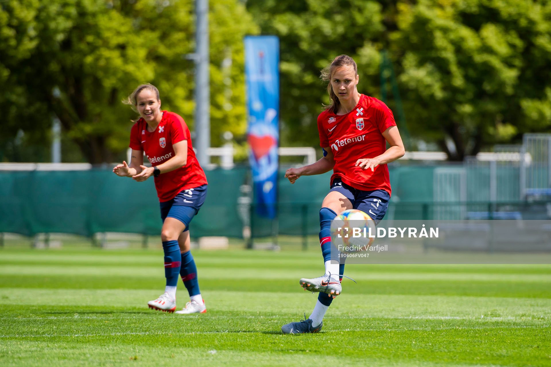 Guro Reiten and Caroline Graham Hansen of Norway