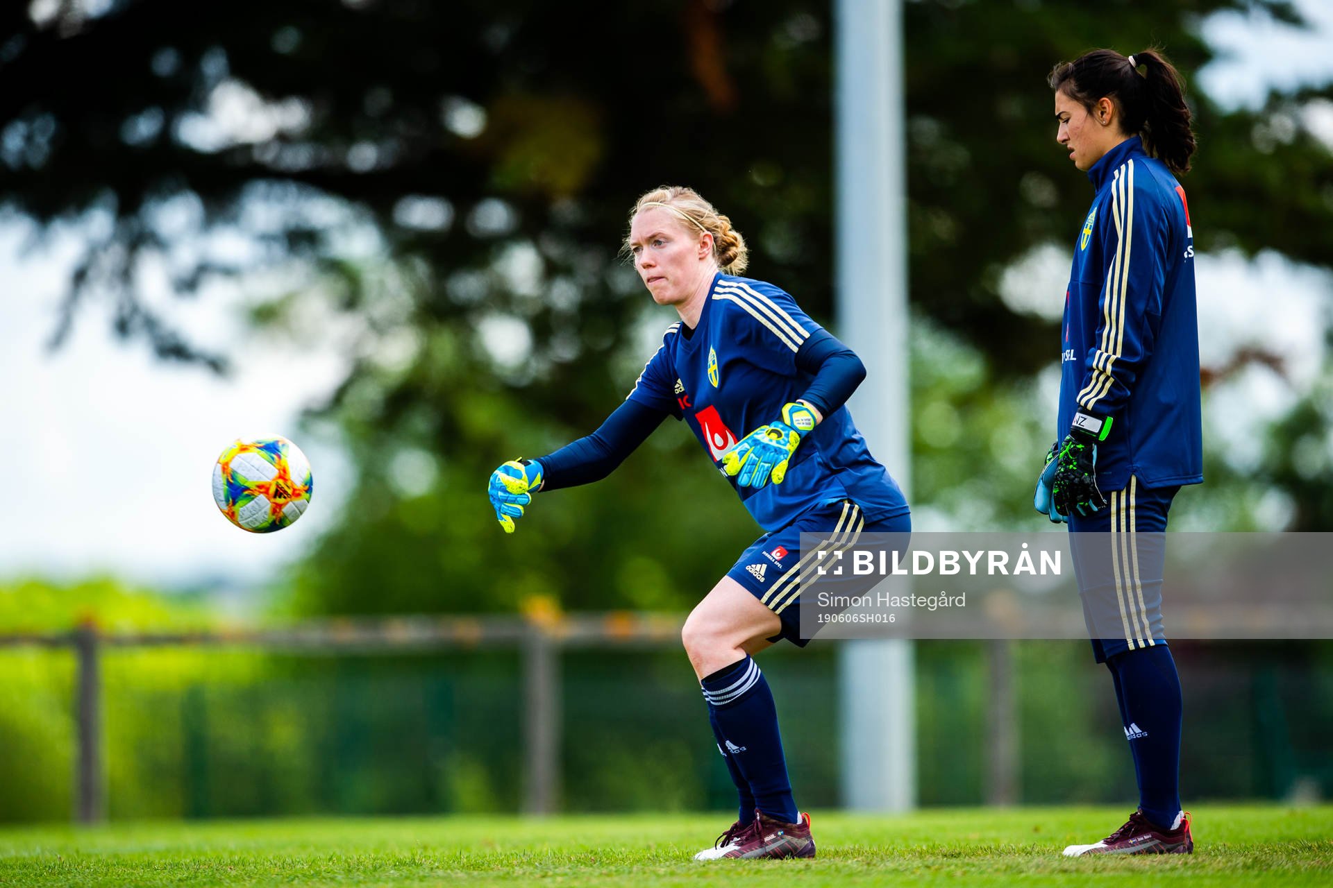 Goalkeepers Hedvig Lindahl and Zecira Musovic of Swedish