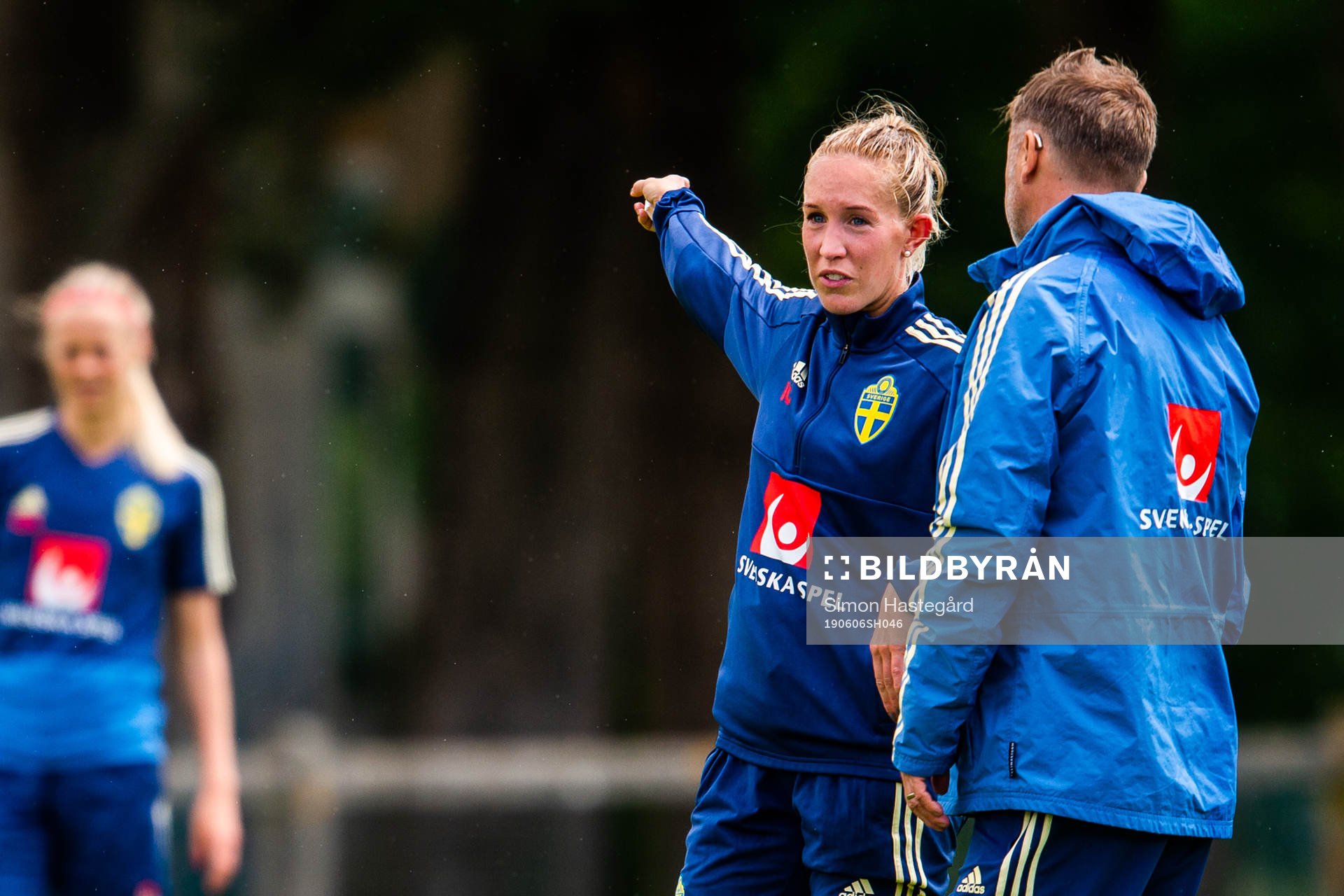 Julia Roddar and Peter Gerhardsson, Head coach of Swedish