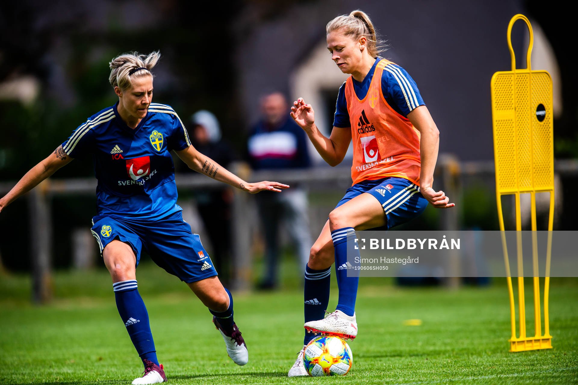 Lina Hurtig and Fridolina Rolfö of Swedish national women