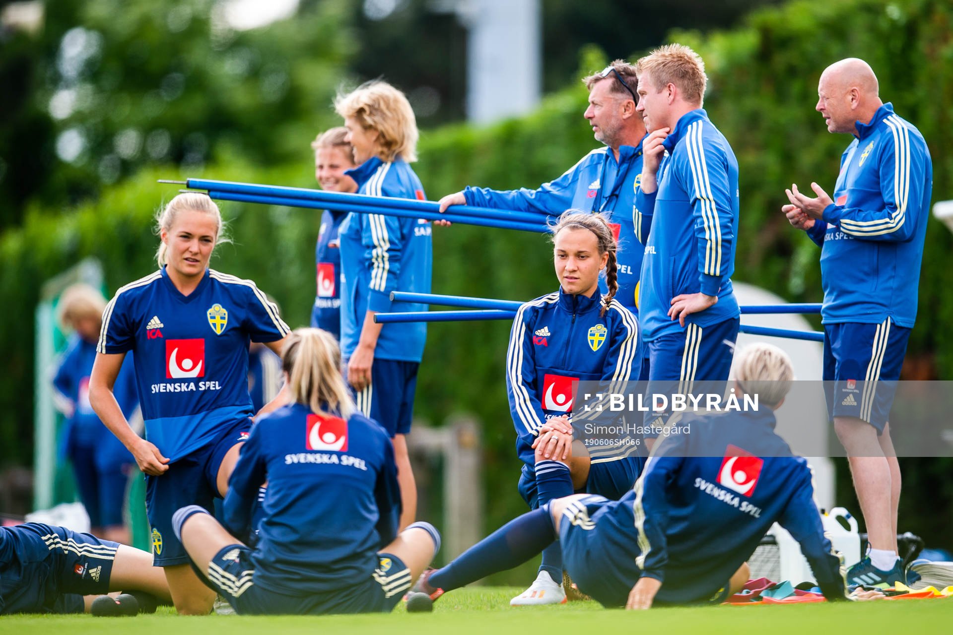 Magdalena Eriksson and Julia Zigiotti Olme of Swedish