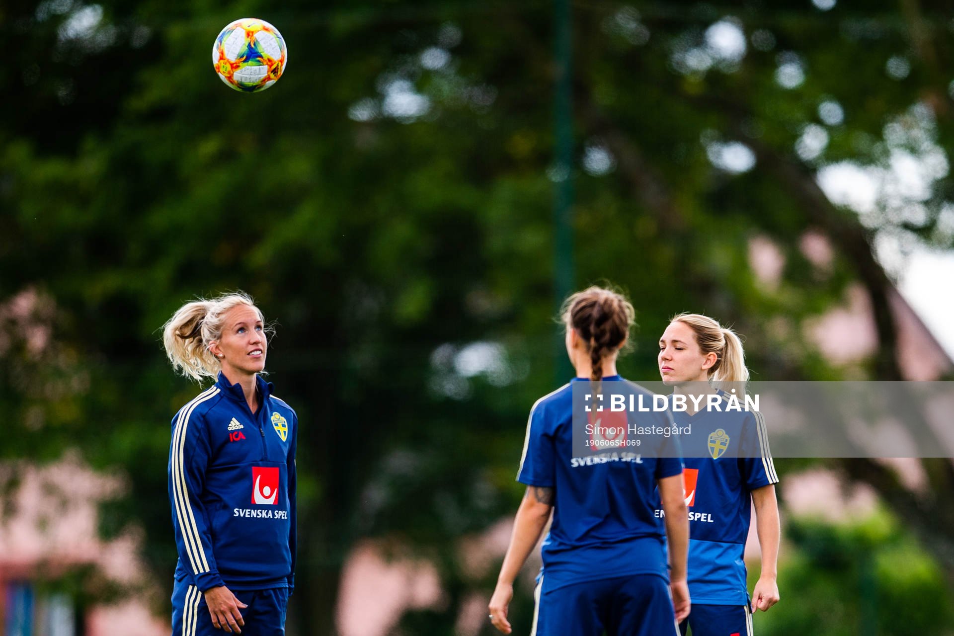 Julia Roddar and Elin Rubensson of Swedish national women