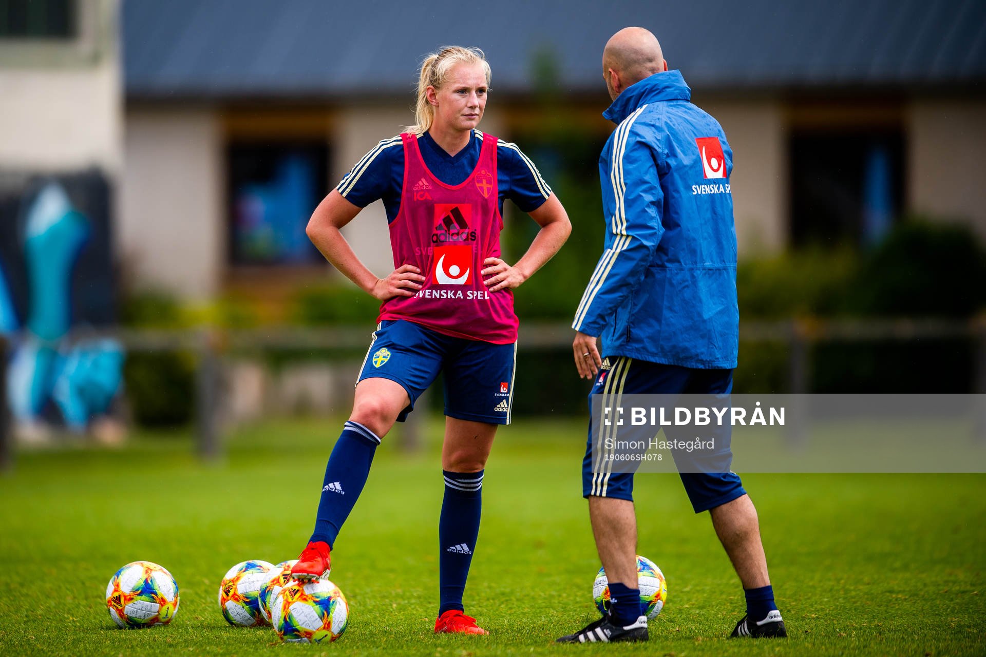 Stina Blackstenius and Magnus Wikman, assistant coach of