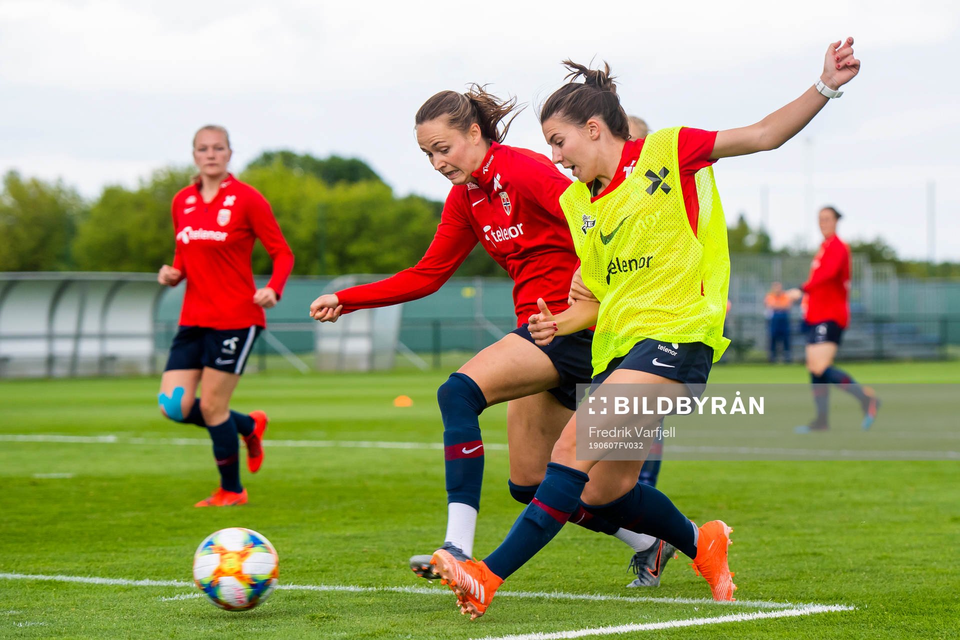 Caroline Graham Hansen and Cecilie Redisch Kvamme of Norway