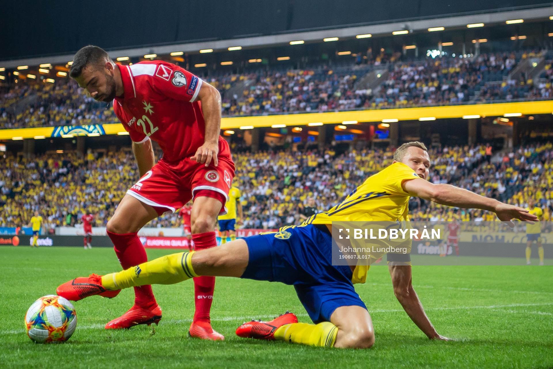 Viktor Claesson of Sweden and Alfred Effiong of Malta