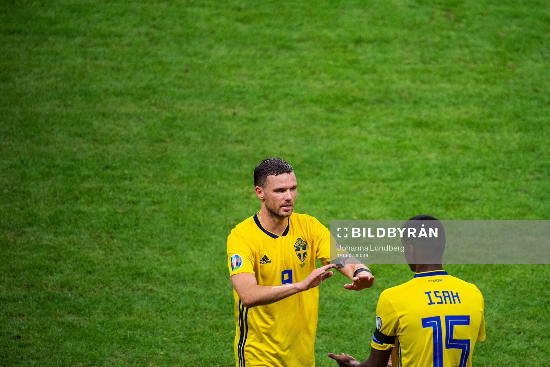 Marcus Berg changes with Alexander Isak of Sweden
