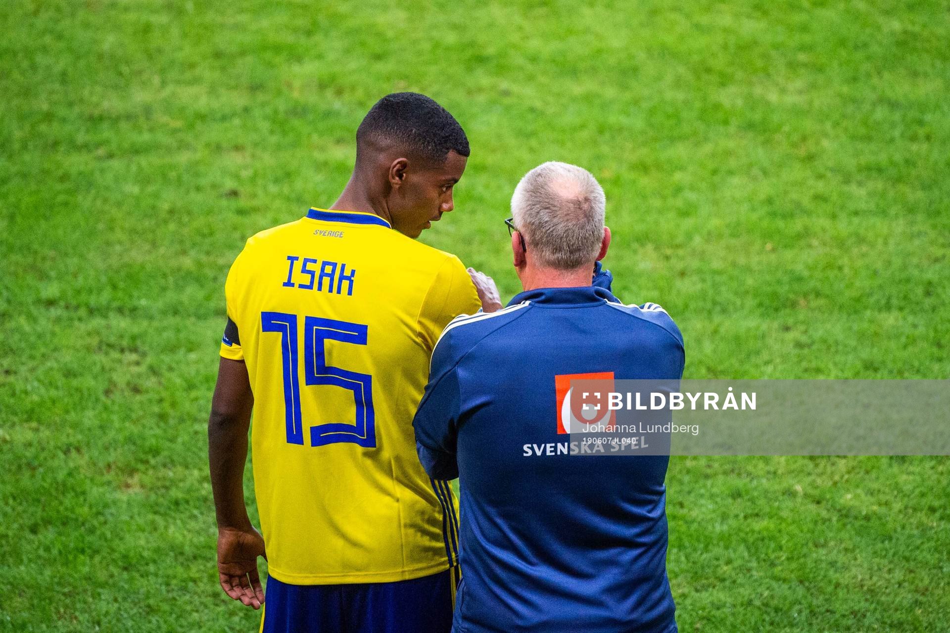 Alexander Isak of Sweden and head coach Janne Andersson