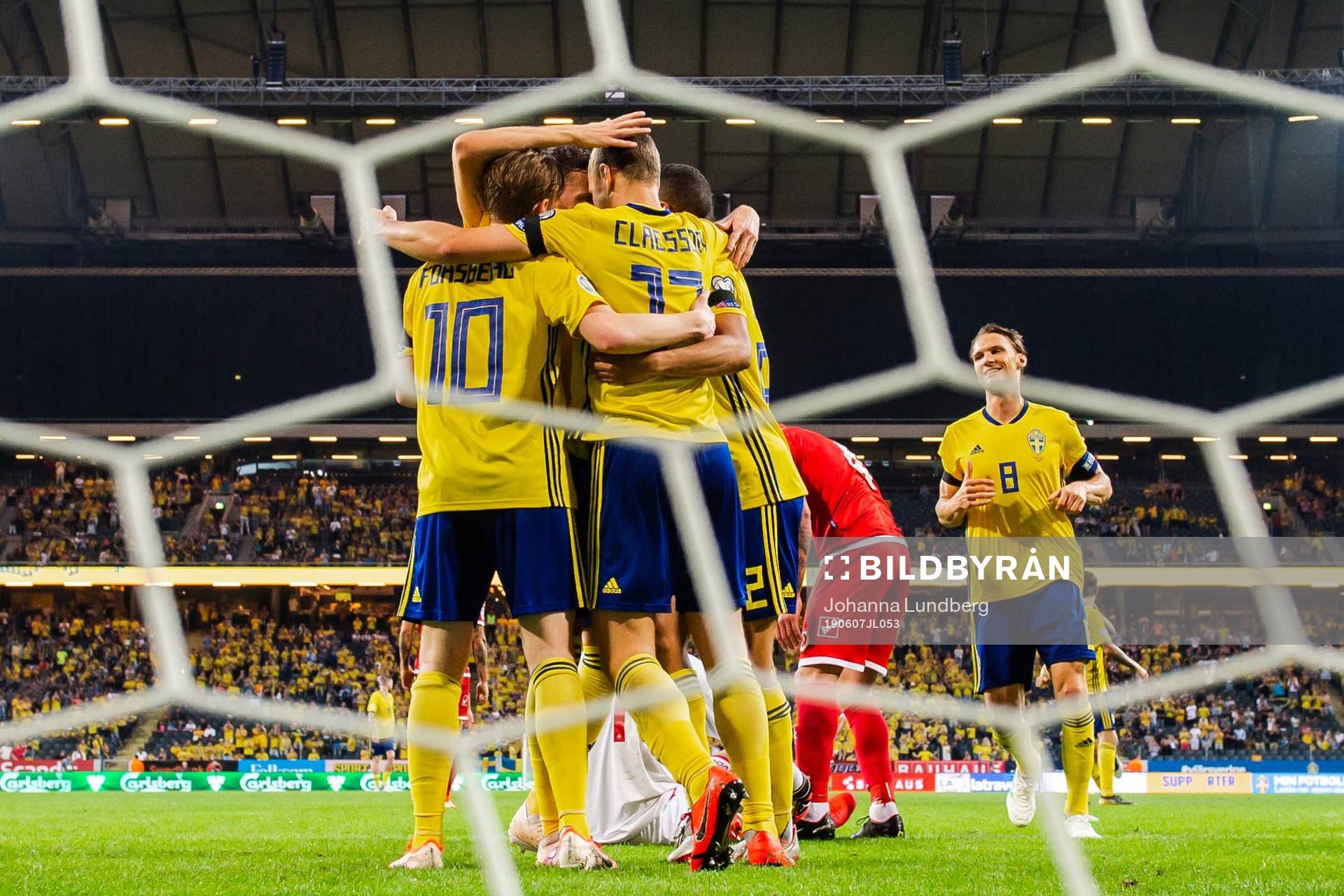 Viktor Claesson celebrate with Emil Forsberg and Albin Ekdal