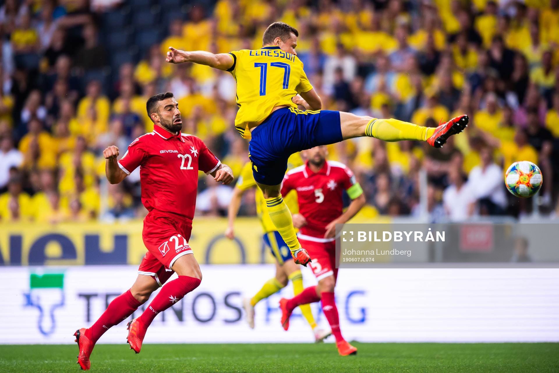 Viktor Claesson of Sweden and Alfred Effiong of Malta