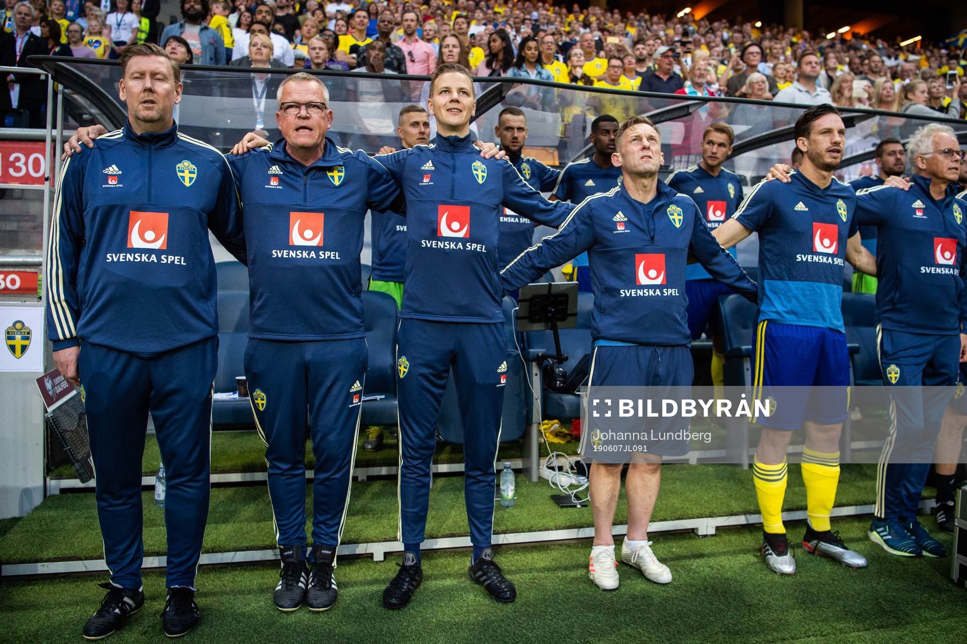 Assistant coach Peter Wettergren and head coach Janne