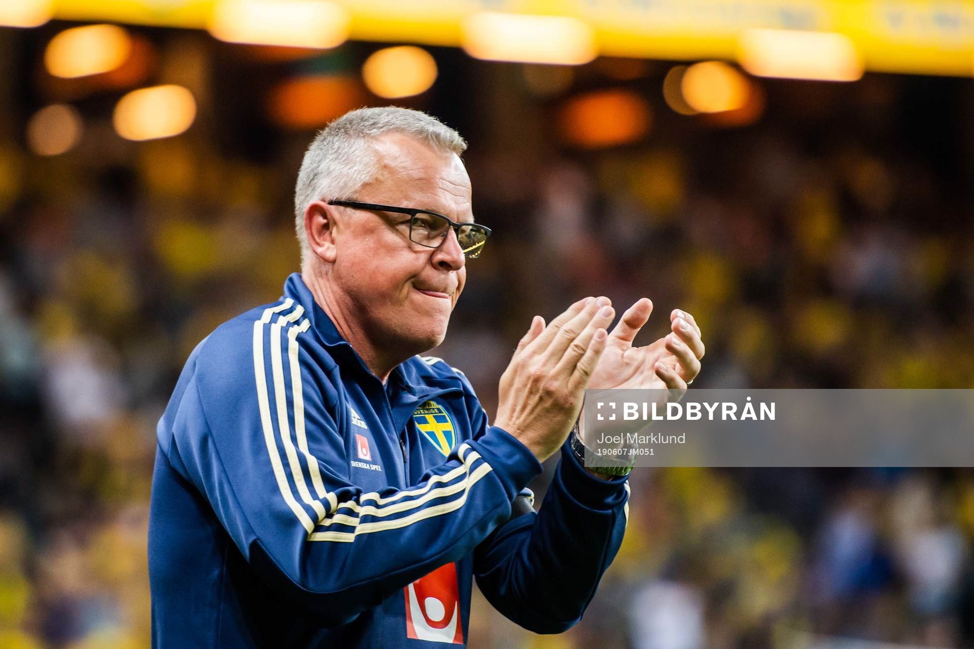 head coach Janne Andersson of Sweden celebrates