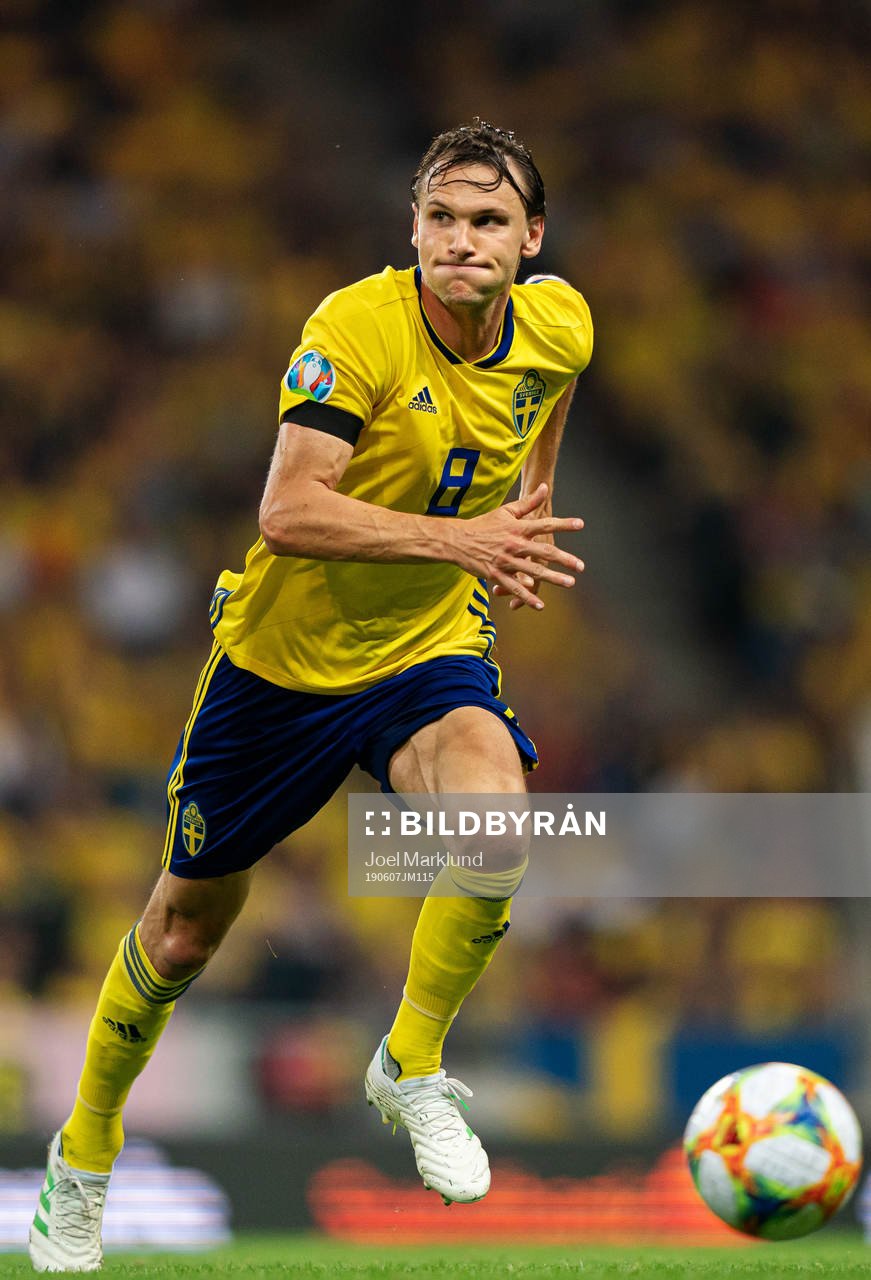 Albin Ekdal of Sweden
