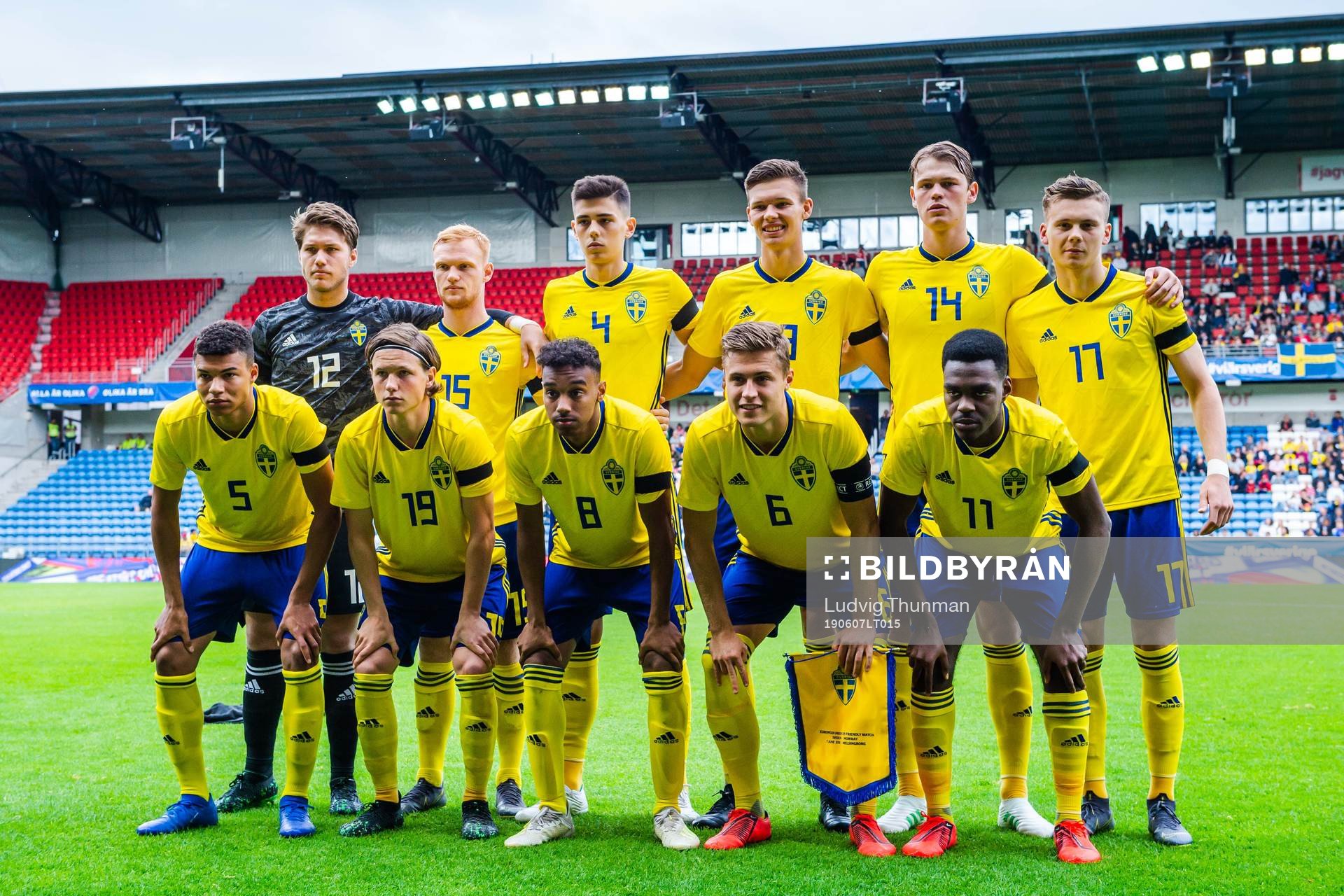 Goalkeeper Kalle Joelsson, Nils Fröling, Dennis