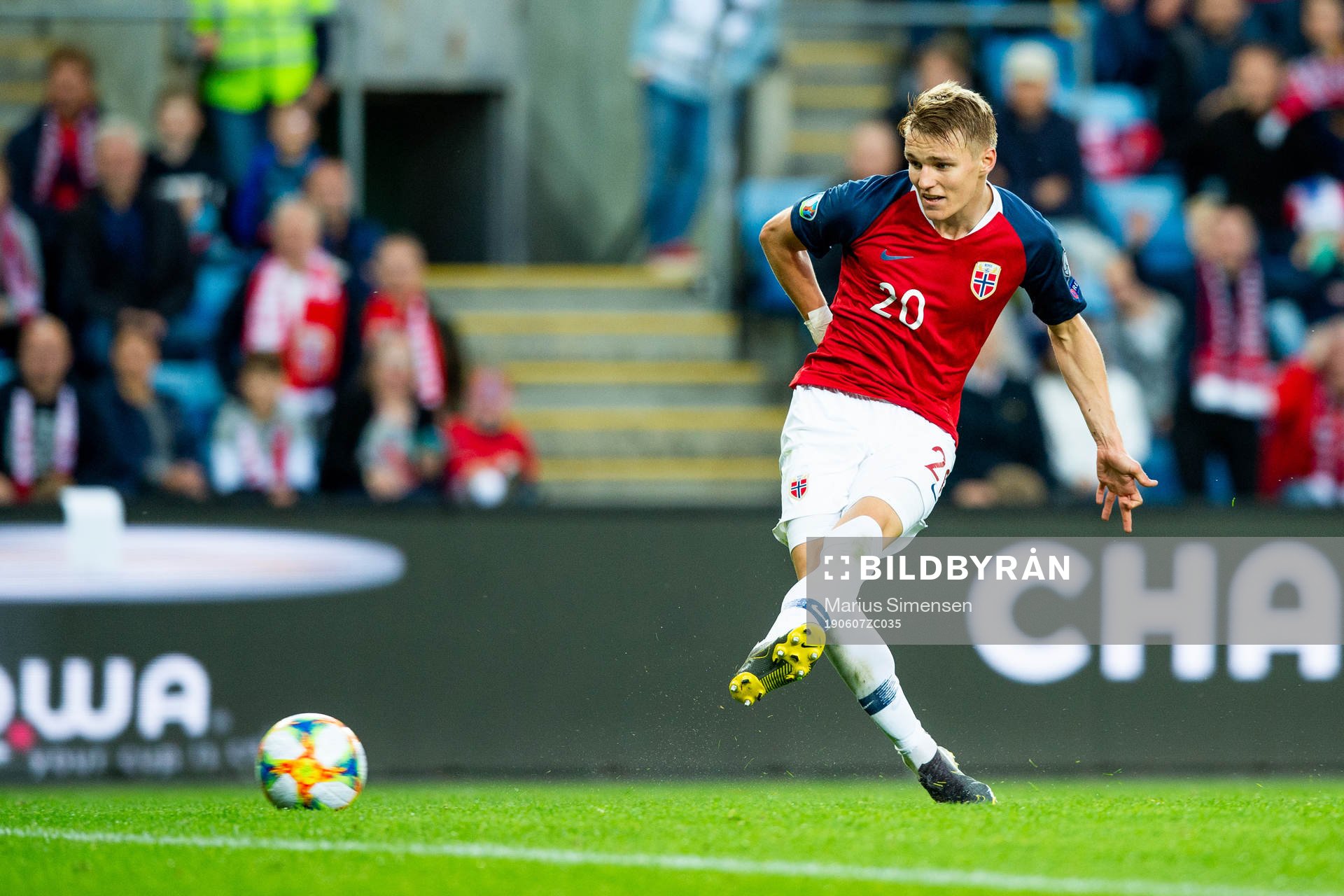Martin Ødegaard of Norway scores the 2-0 goal