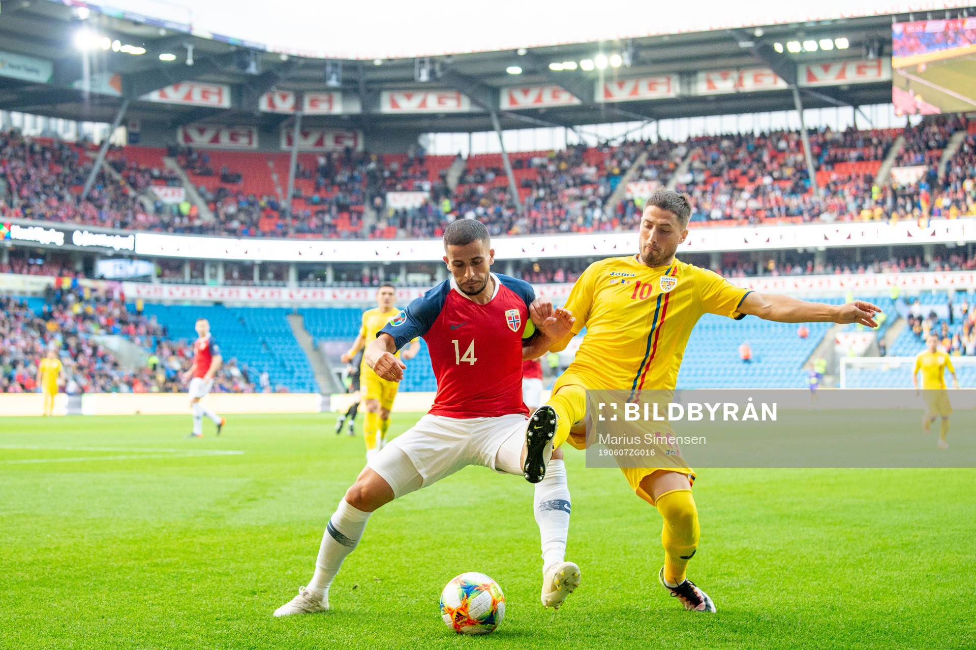 Omar Elabdellaoui of Norway and Gheorghe Grozav of Romania