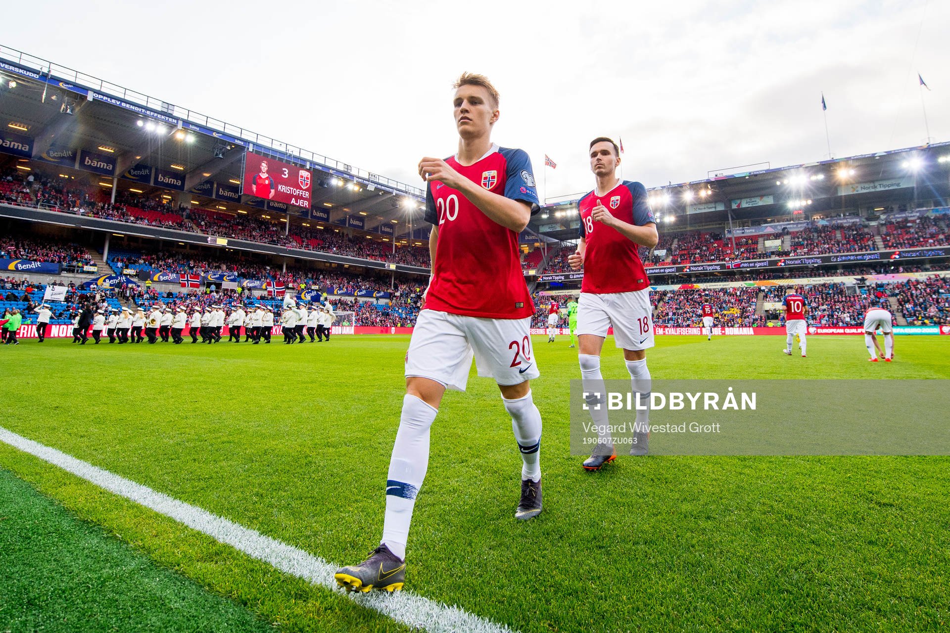 Martin Ødegaard and Ole Kristian Selnæs of Norway