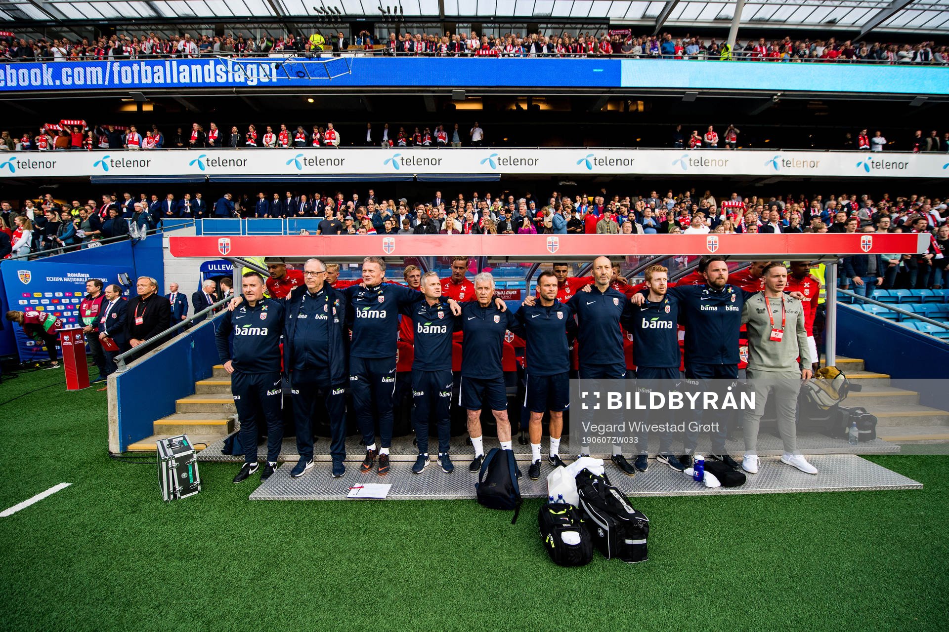Per Joar Hansen, assistant coach, Lars Lagerbäck, head