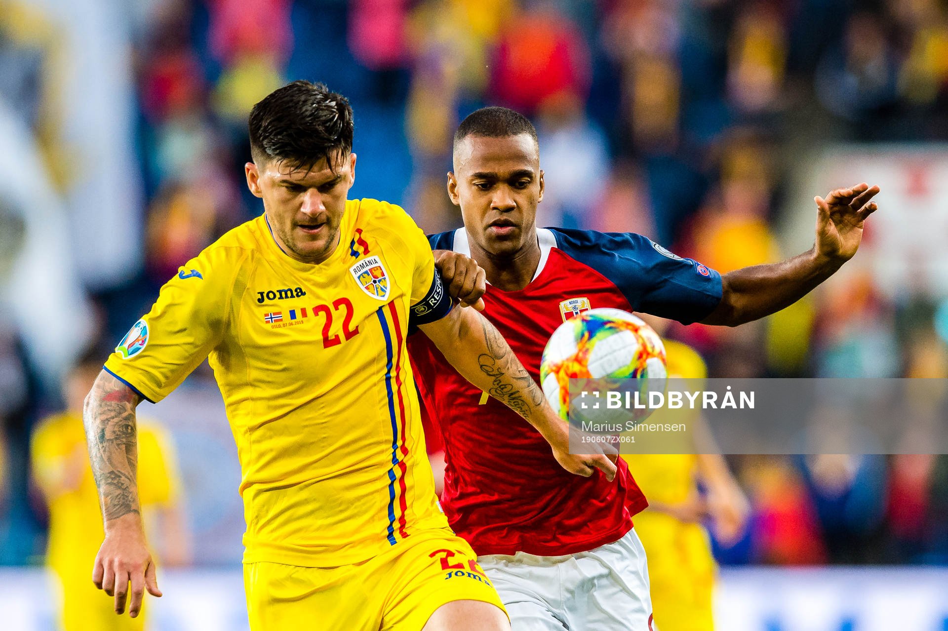 Cristian Săpunaru of Romania and Ola Williams Kamara of