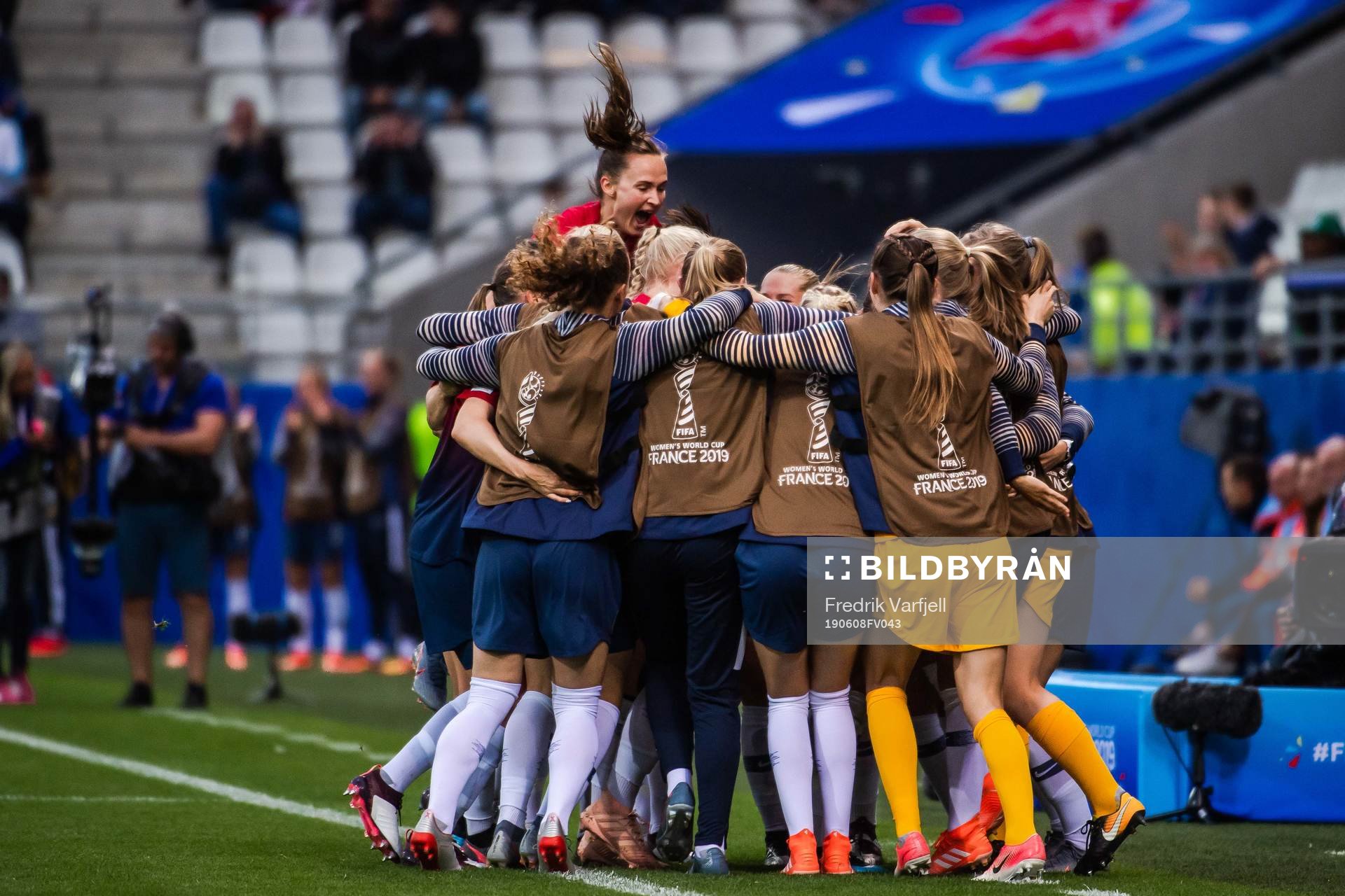 Players of Norway celebrate