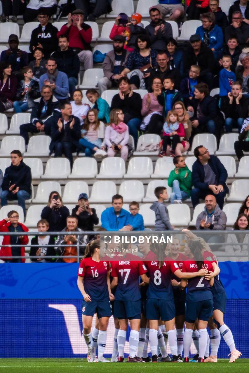 Lisa-Marie Karlseng Utland of Norway celebrate with