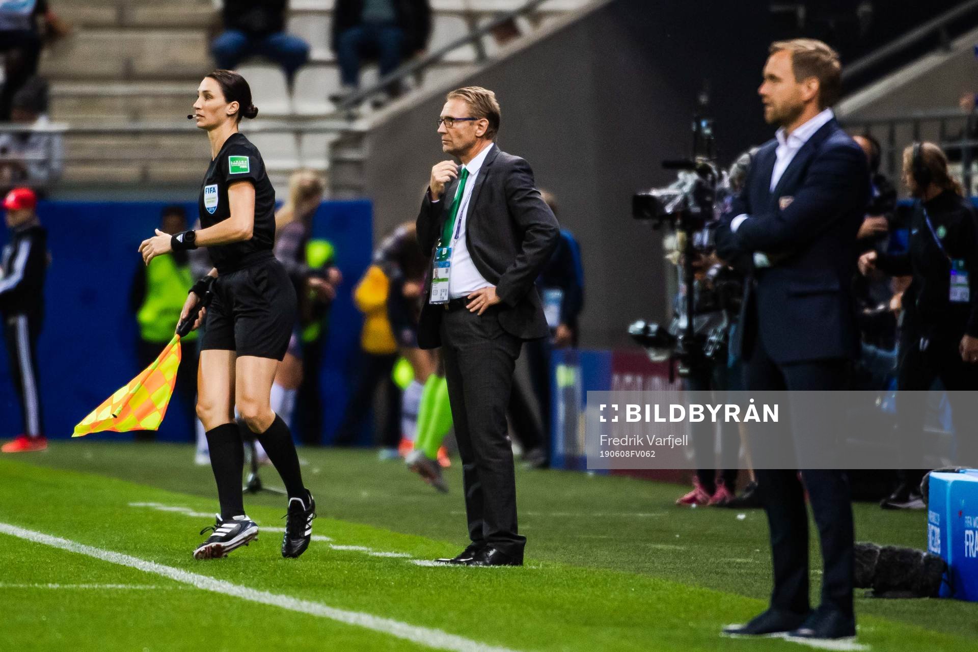Thomas Dennerby, head coach of Nigeria, and Martin Sjögren, head coach of Norway, during the FIFA Women's World Cup match between Norway and Nigeria on June 8, 2019 in Reims.