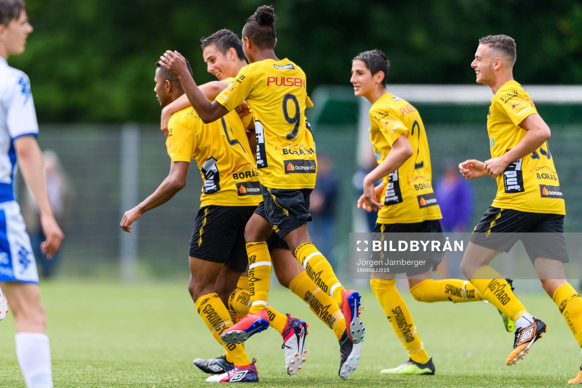 Elfsborgs Zakkar Alissa klappas om av lagkamrater